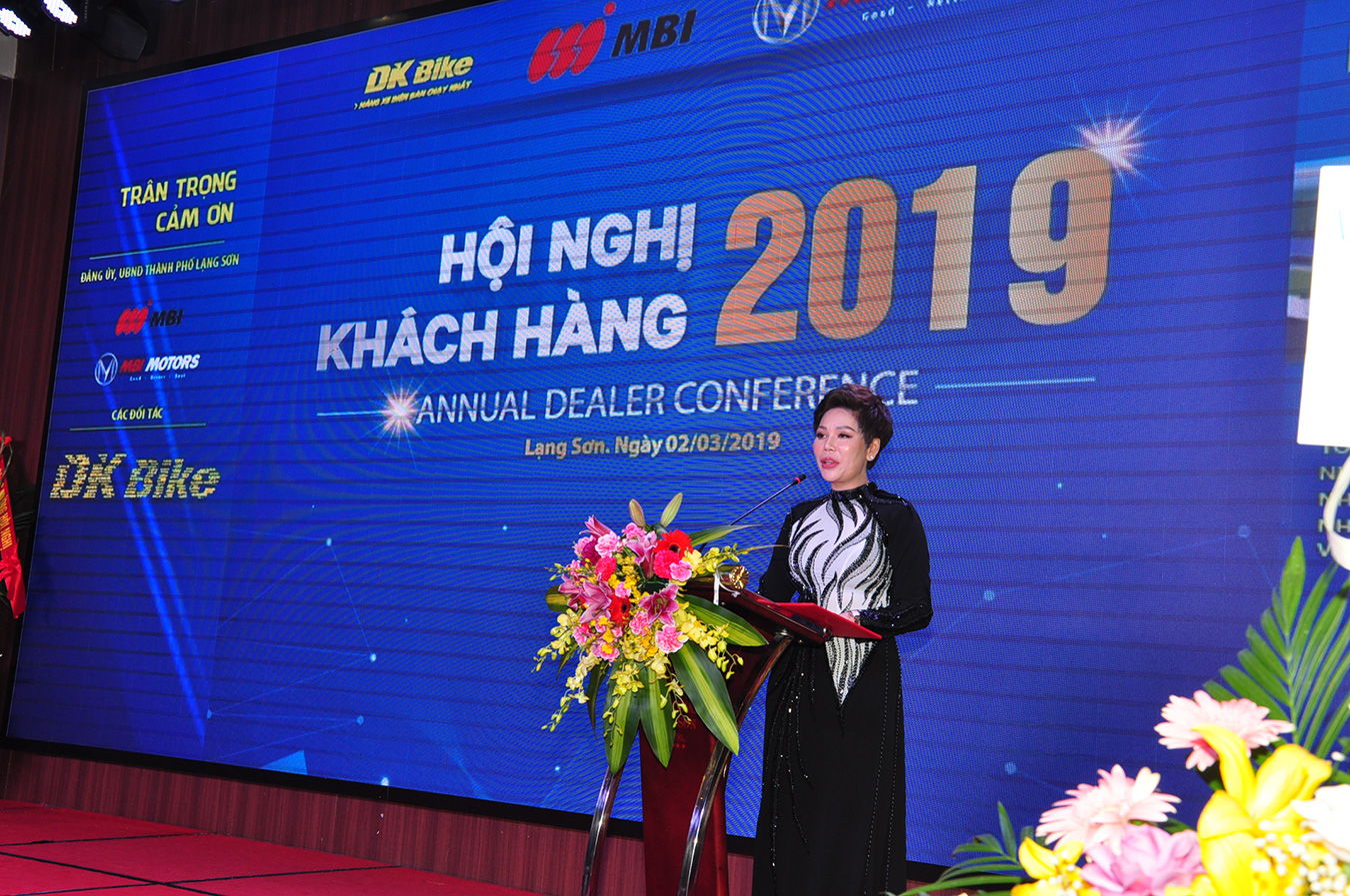 Bà Bùi Thị Bích Đào - CEO DKBike tổng kết cũng như đề ra mục tiêu trong năm 2019 Bà Bùi Thị Bích Đào - CEO DKBike tổng kết cũng như đề ra mục tiêu trong năm 2019