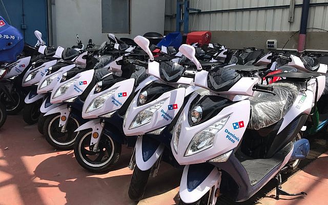 Những chiếc xe điện chuẩn bị được giao của Blitz Motors Những chiếc xe điện chuẩn bị được giao của Blitz Motors