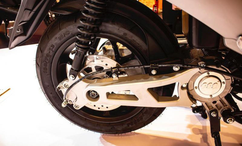 Bánh sau của chiếc xe điện MBI S Bánh sau của chiếc xe điện MBI S