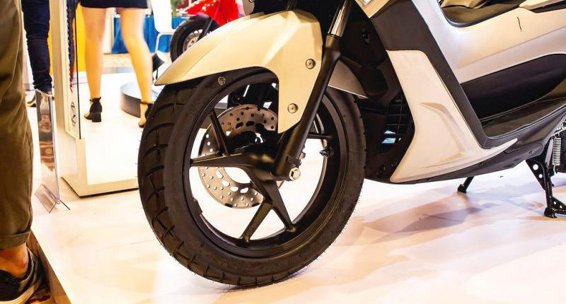 Bánh trước của xe MBI S Bánh trước của xe MBI S