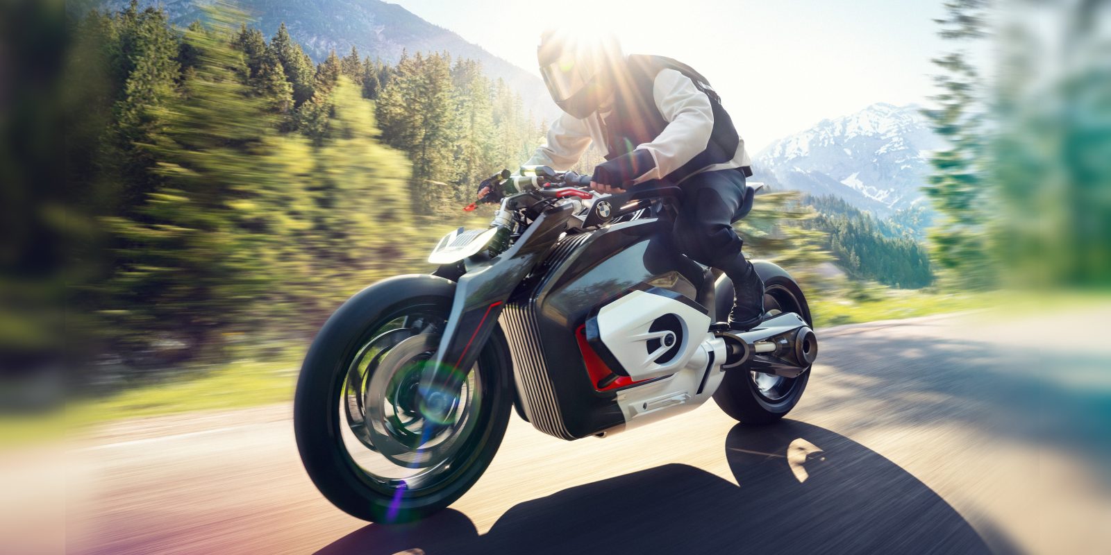 BMW Motorrad Vision DC Roadster bắt chước một võ sĩ quyền anh nhưng thực sự là điện