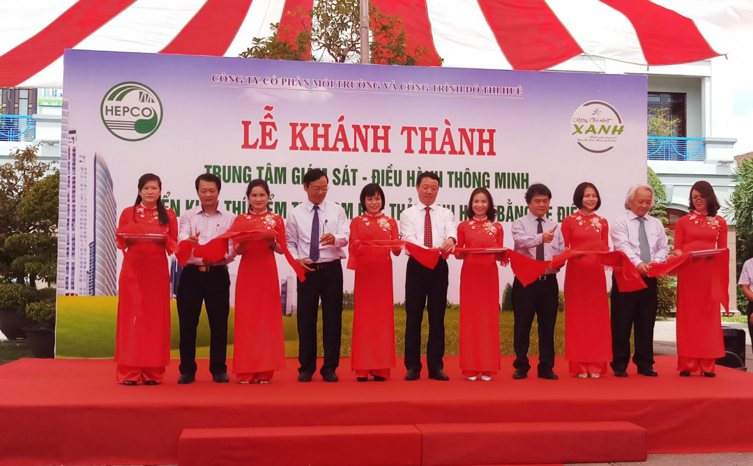 Lễ khánh thành Trung tâm giám sát điều hành thông minh tại Huế Lễ khánh thành Trung tâm giám sát điều hành thông minh tại Huế