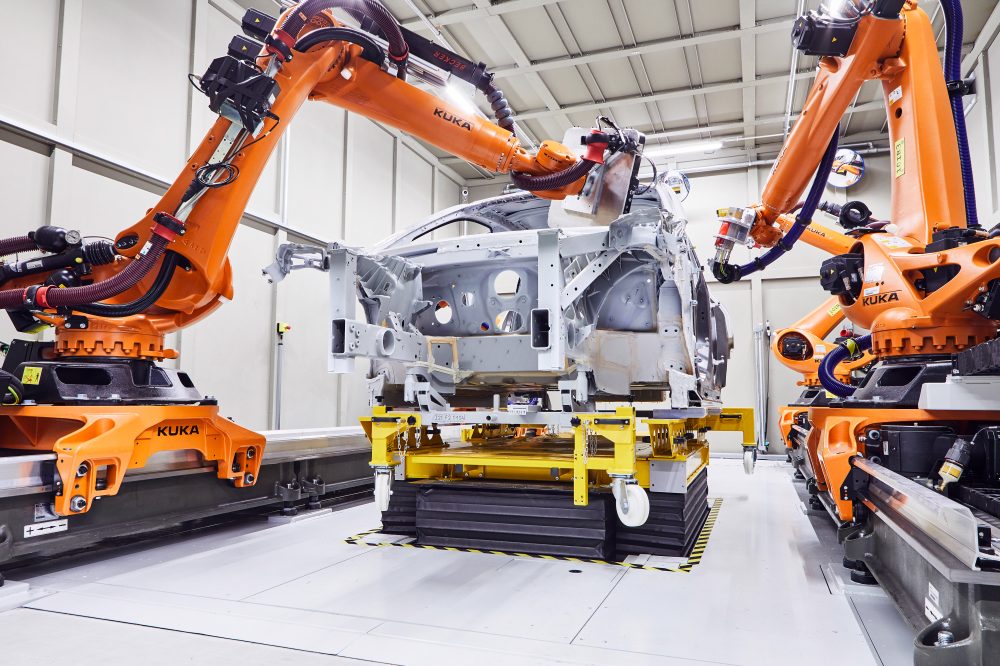 Bên trong Trung tâm nghiên cứu và đổi mới của BMW Bên trong Trung tâm nghiên cứu và đổi mới của BMW