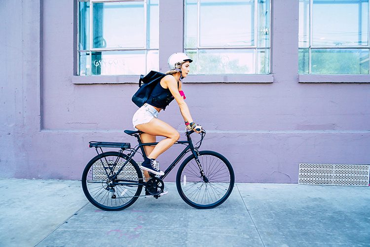 Thiết kế đơn giản và khá tốt, giá cả hợp lý là điểm nhấn nổi bật của Swagtron EB12 Thiết kế đơn giản và khá tốt, giá cả hợp lý là điểm nhấn nổi bật của Swagtron EB12