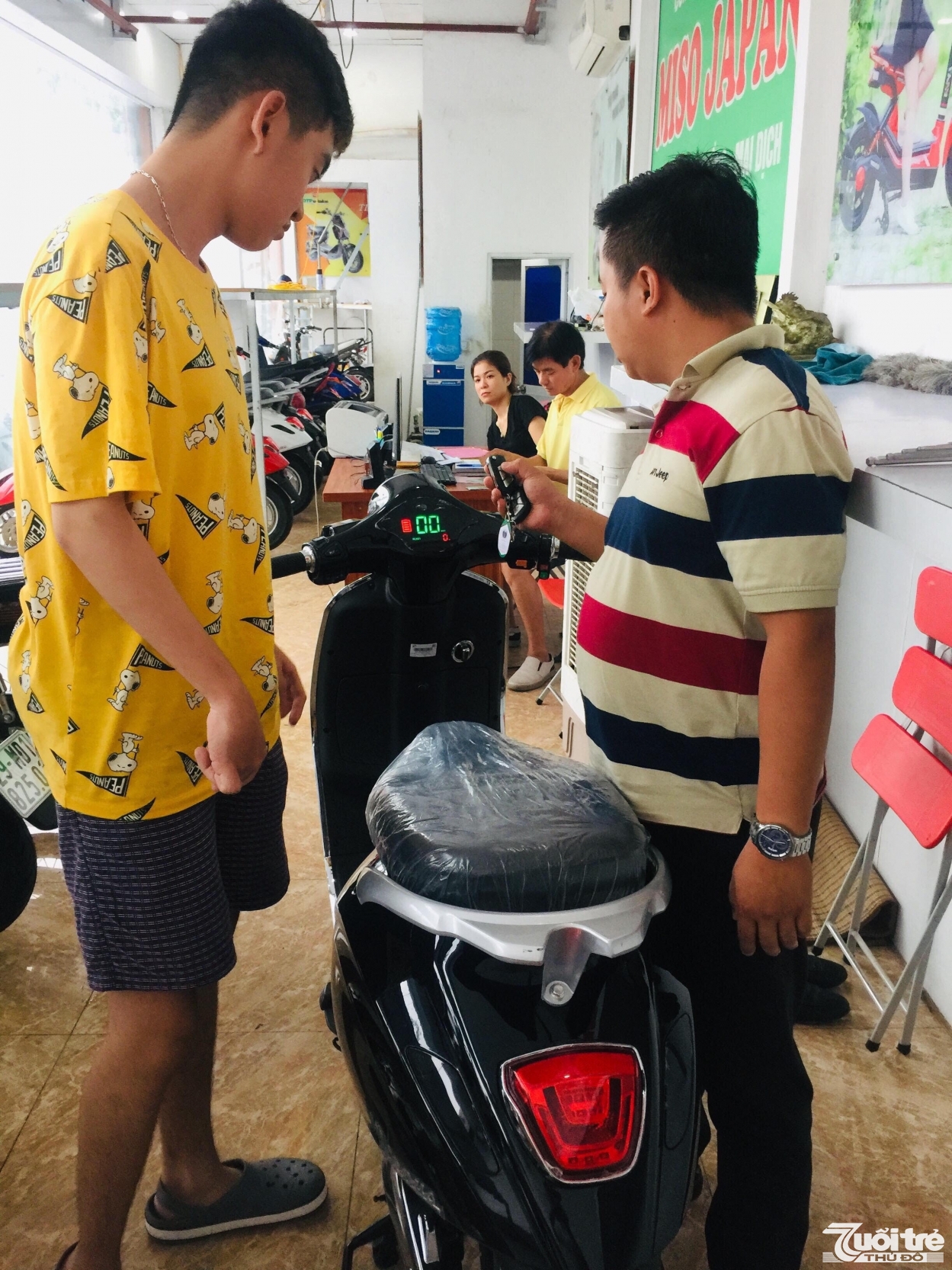 Nhu cầu mua xe đạp, xe máy điện cho học sinh lại tăng cao vào thời điểm này Nhu cầu mua xe đạp, xe máy điện cho học sinh lại tăng cao vào thời điểm này