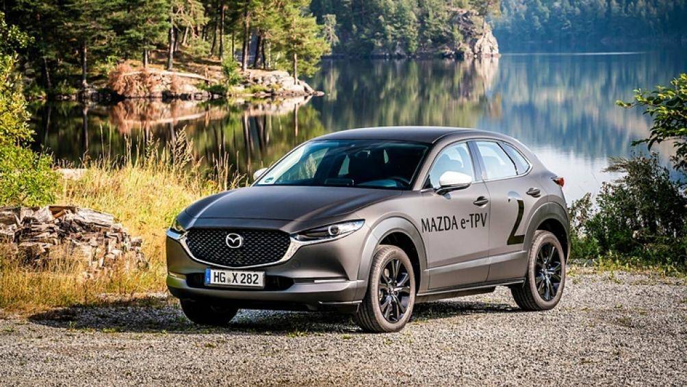 Mẫu Mazda e-TPV trong quá trình thử nghiệm tại Châu Âu Mẫu Mazda e-TPV trong quá trình thử nghiệm tại Châu Âu