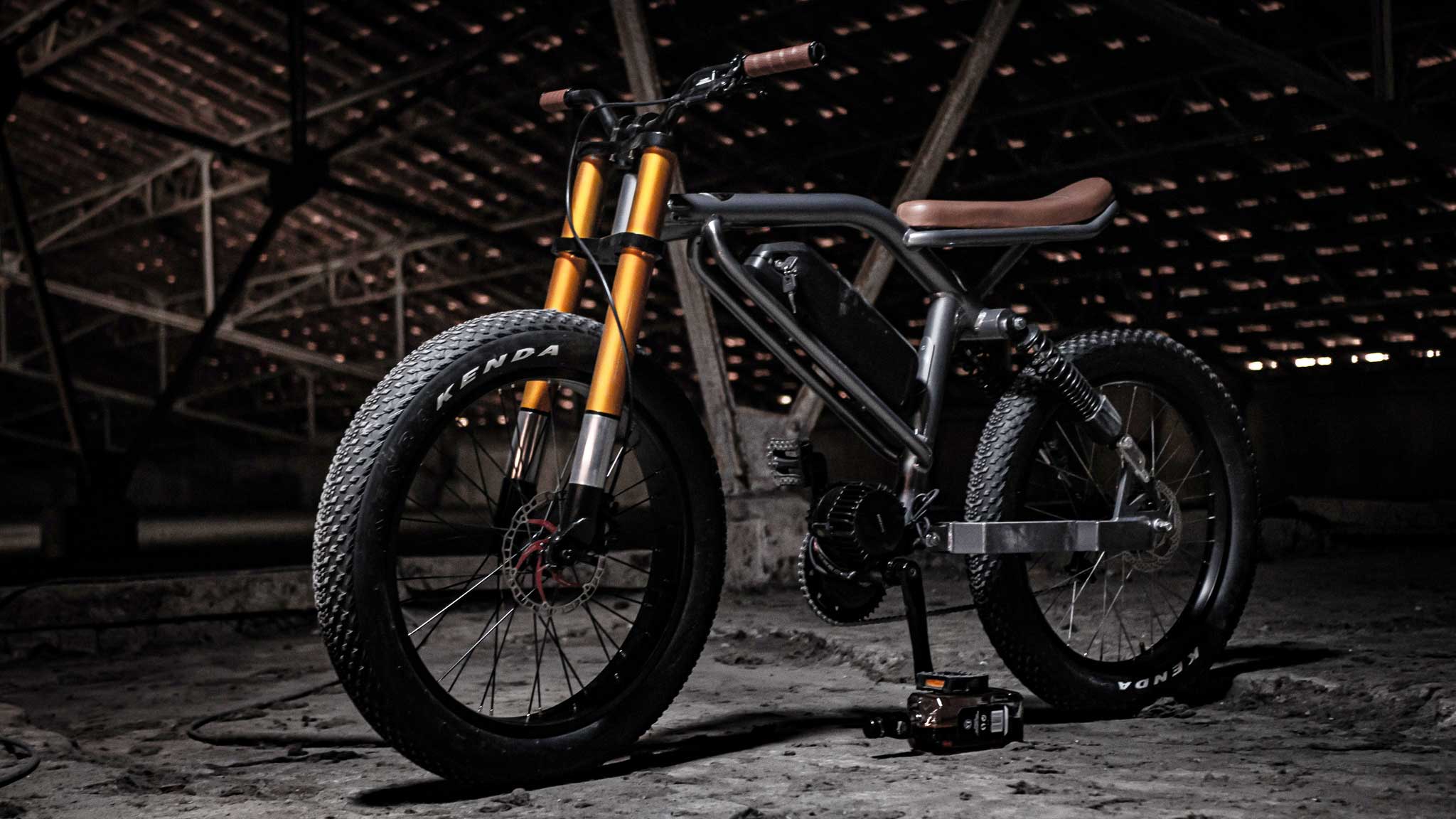 Aevon Le Cafe Racer mang một vẻ huyền bí khó tả Aevon Le Cafe Racer mang một vẻ huyền bí khó tả