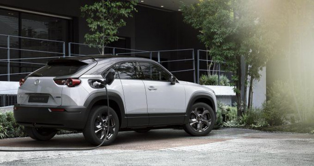 MX-30- chiếc Crossover chạy điện đầu tiên của Mazda