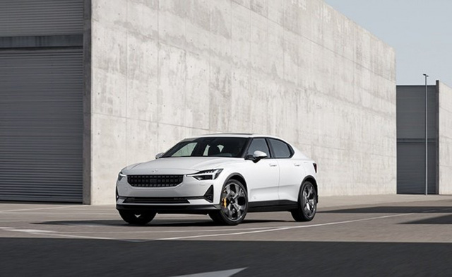 Polestar 2- sedan chạy hoàn toàn bằng điện