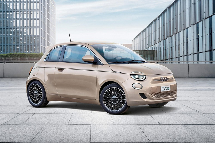 Xe điện Fiat 500 3+1 trở thành đối thủ của Tesla Model 3 về giá thành