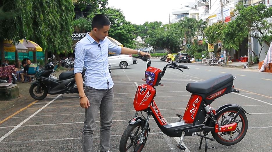 Đèn pha Led có thiết kế thời trang