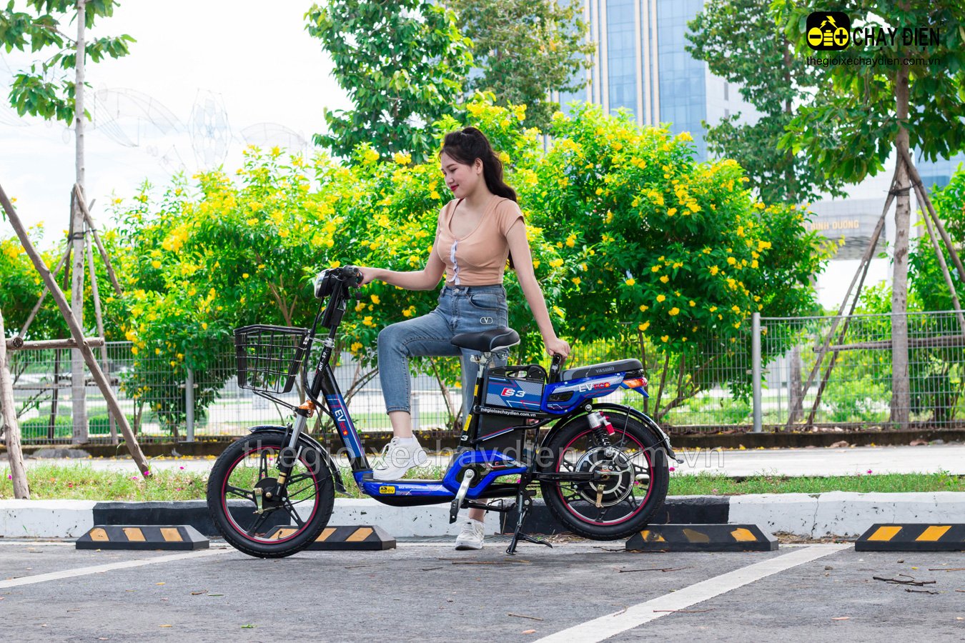 Xe đạp điện EV S3 sở hữu động cơ nhẹ nhàng, ổn định
