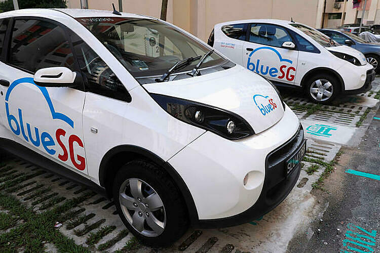 Singapore dự định cấm xe chạy xăng, dầu và chỉ cho phép chạy xe điện trước 2040