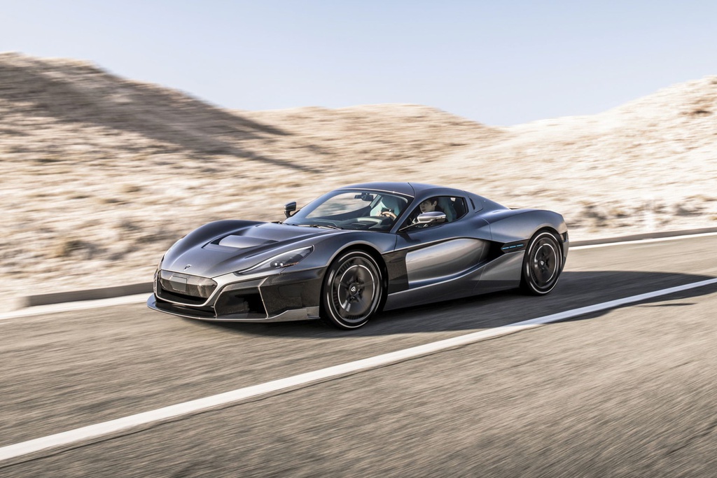 Pininfarina Battista chỉ cần dưới 2s để đạt tốc độ 0-100km