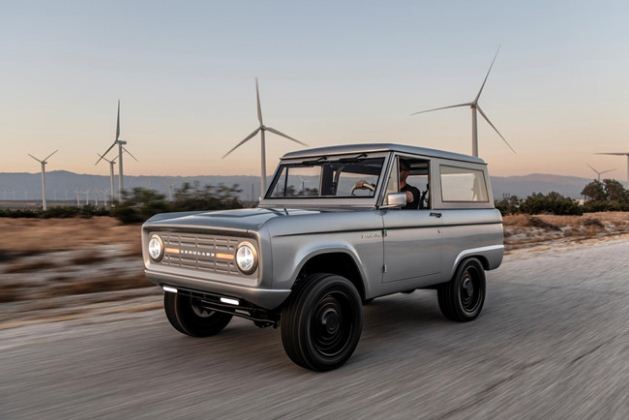 Ford Bronco mang tới thiết kế cổ điển, lạ mắt