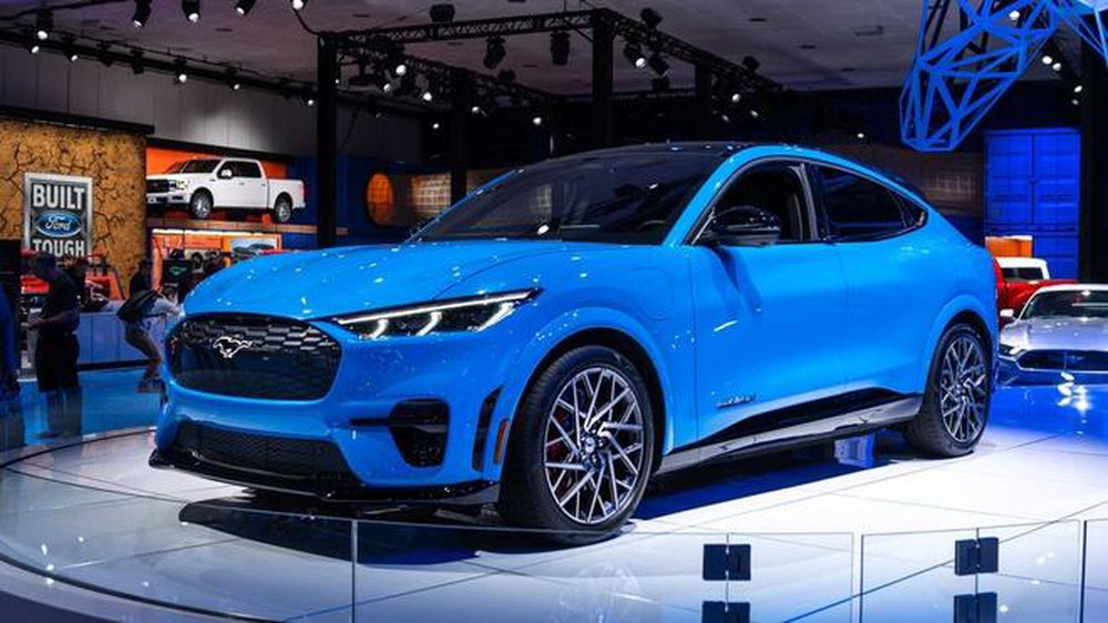 Xe sở hữu phong cách trẻ trung, dáng thể thao cùng nội thất sang trọng