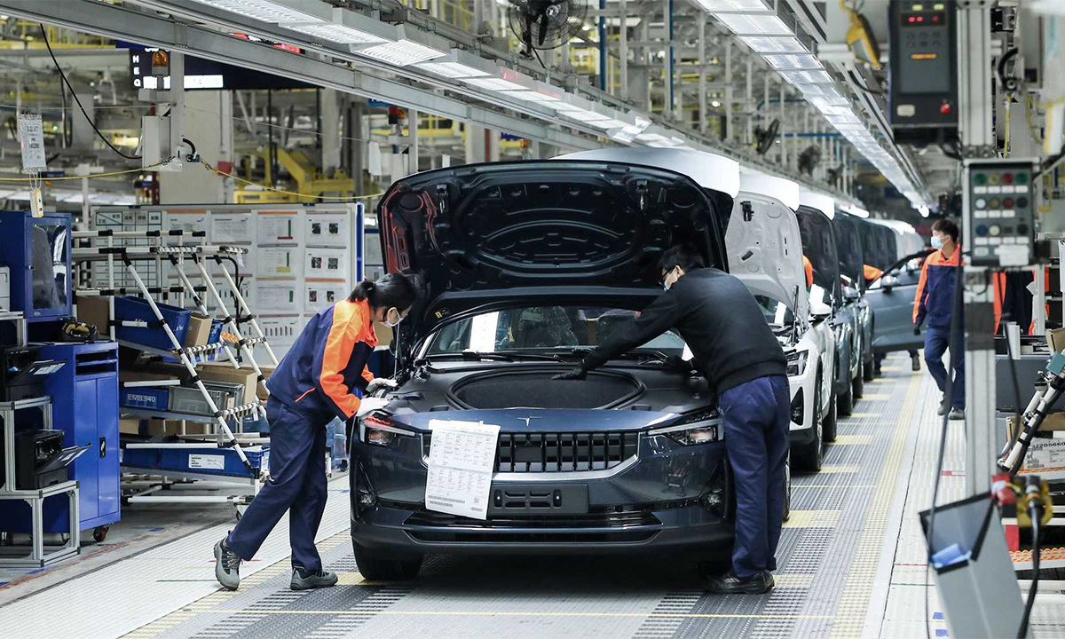 Bất chấp đại dịch Covid-19, xe điện Polestar 2 vẫn đi vào sản xuất