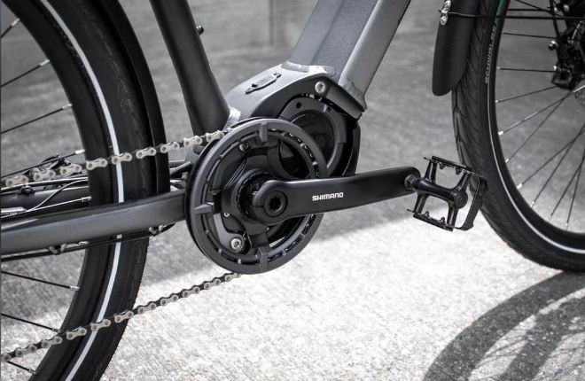 Triumph Trekker GT sử dụng bộ động cơ Shimano Steps E6100 250W với mô men xoắn 60 Nm