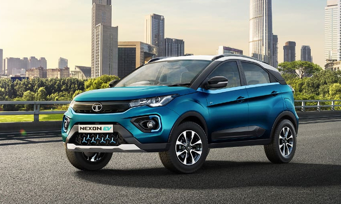 Xe điện Nexon EV được Tata chuyển đổi từ Crossover Nexon chạy xăng