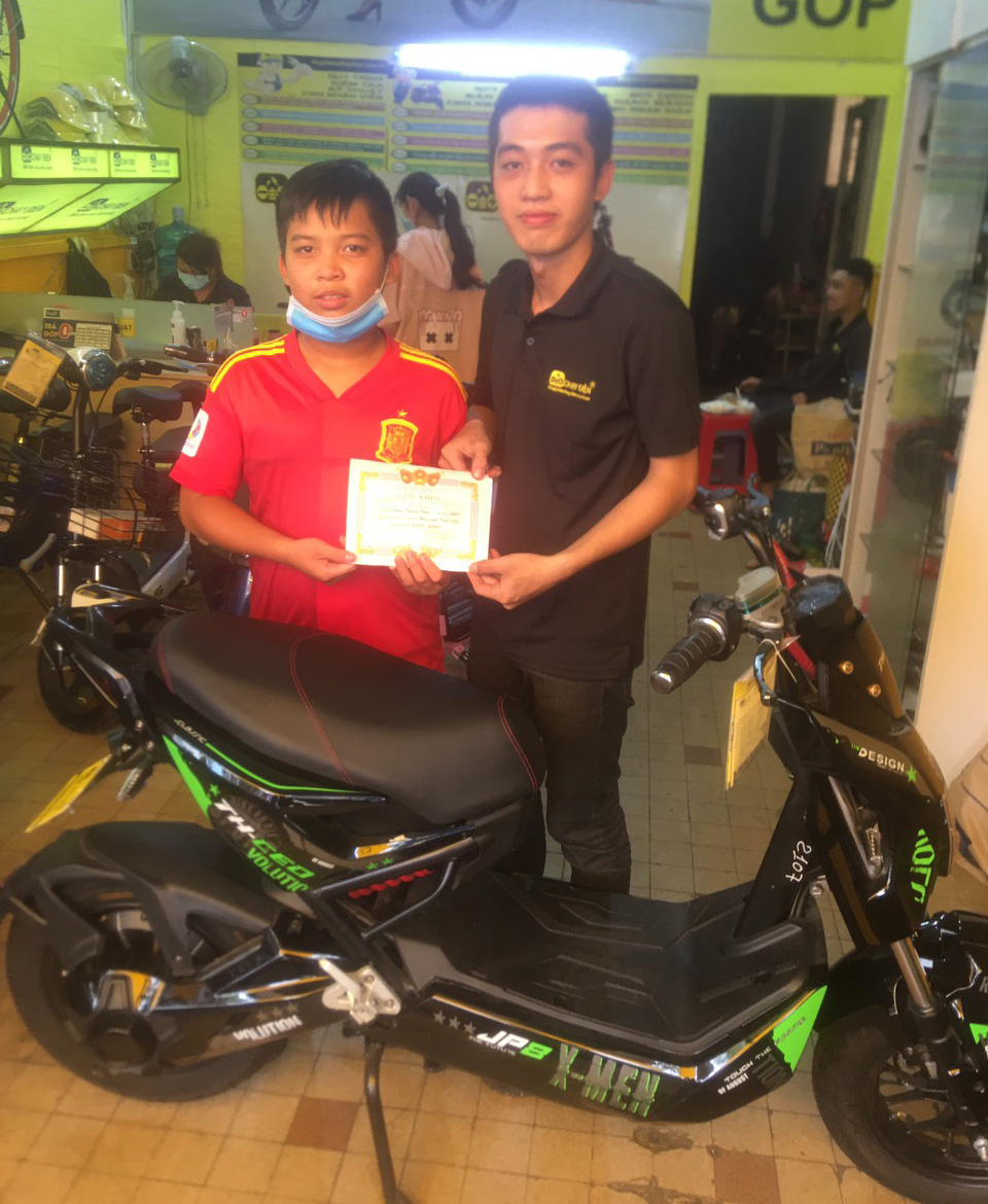 Giảm 200.000đ cho học sinh giỏi khi mua xe điện tại Thế Giới Xe Chạy Điện