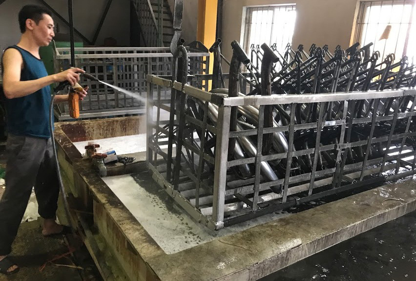Xử lý bề mặt giúp lớp sơn lót có bám tốt hơn và đẹp hơn