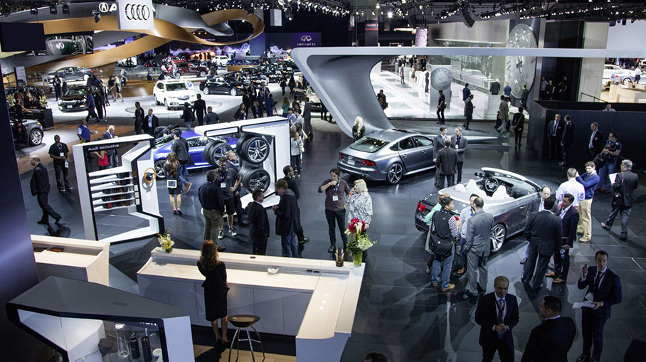 Một buổi triển lãm xe điện của Los Angeles Auto Show