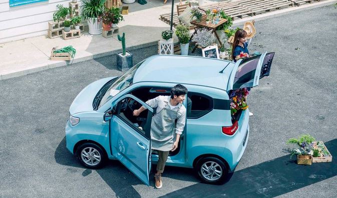 Wuling Hongguang Mini EV chạy 120 km/lần sạc và sở hữu tốc độ tối đa là 100km/h