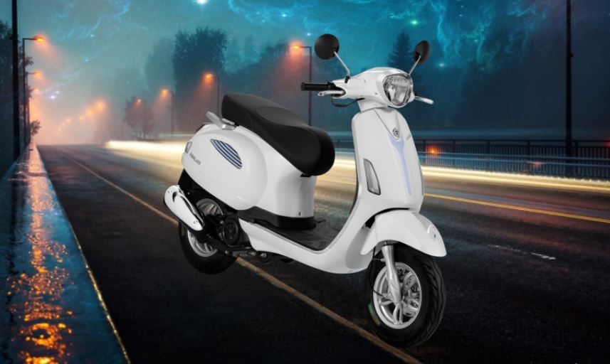 Xe tay ga 50cc Vespa HaLim màu trắng thanh lịch