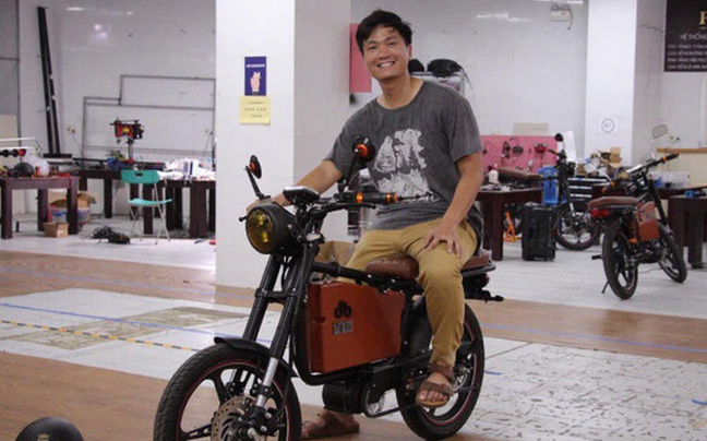 Tháng 12/2020, cửa hàng bán xe máy điện đầu tiên của Dat Bike được mở tại Tp.HCM Tháng 12/2020, cửa hàng bán xe máy điện đầu tiên của Dat Bike được mở tại Tp.HCM