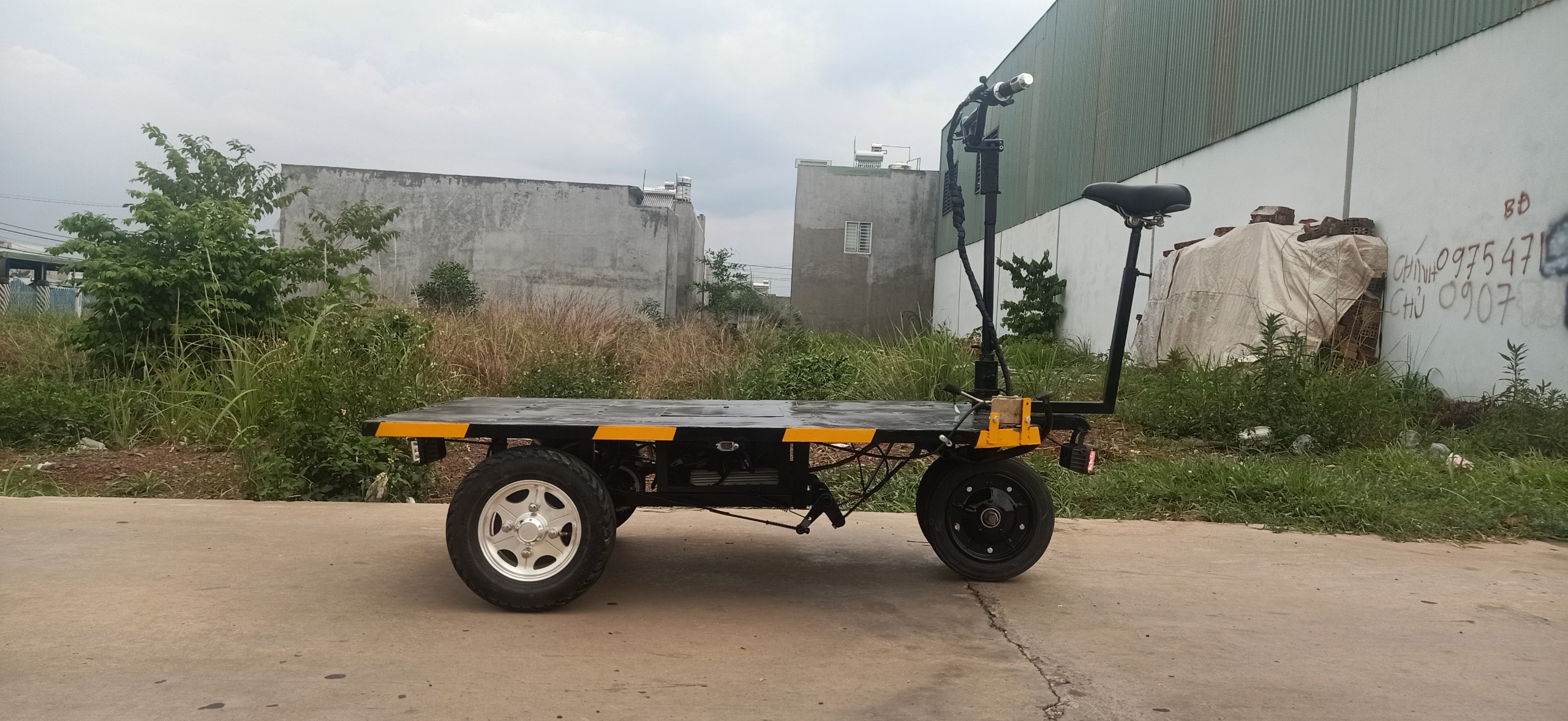Xe 3 bánh điện nhà xưởng EV M giúp bạn tiết kiệm thời gian, sức lực Xe 3 bánh điện nhà xưởng EV M giúp bạn tiết kiệm thời gian, sức lực