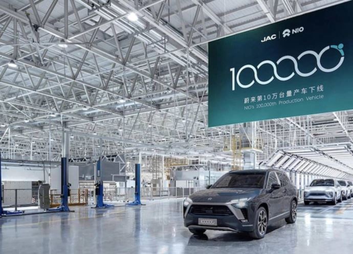 Xe điện Trung Quốc nhiều lần thấy được truyền cảm hứng bởi Tesla