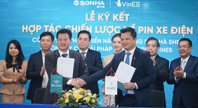 Hoàng Minh Tân cho biết sẽ chọn VinES làm nhà cung cấp pin lithium cho những mẫu xe máy điện Evgo trong tương lai