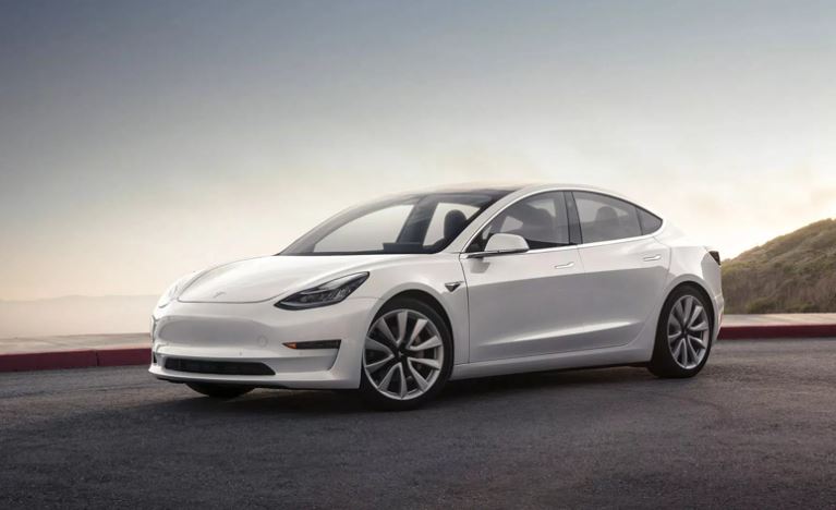 Tesla Model 3 là mẫu xe ô tô điện mang đến doanh số ấn tượng nhất có giá 800 triệu đồng