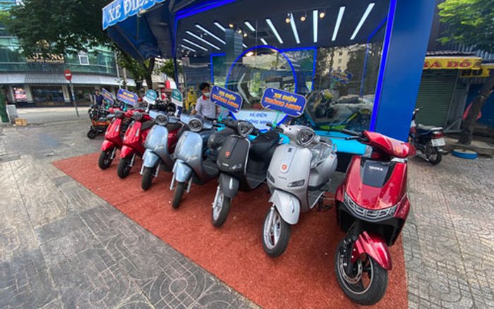 Thị trường xe máy điện ngày càng đa dạng về sản phẩm, mẫu mã, thương hiệu và phân khúc giá Thị trường xe máy điện ngày càng đa dạng về sản phẩm, mẫu mã, thương hiệu và phân khúc giá