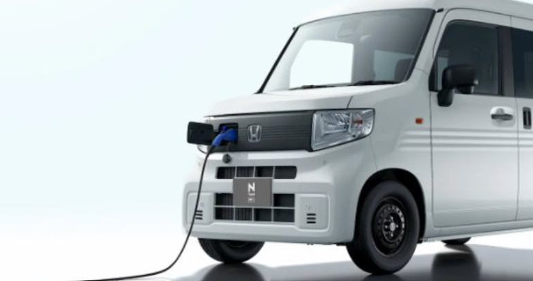 Khi ra mắt, Honda đặt mục tiêu cho chiếc N-Van E chạy điện của mình có phạm vi di chuyển hơn 130 dặm Khi ra mắt, Honda đặt mục tiêu cho chiếc N-Van E chạy điện của mình có phạm vi di chuyển hơn 130 dặm