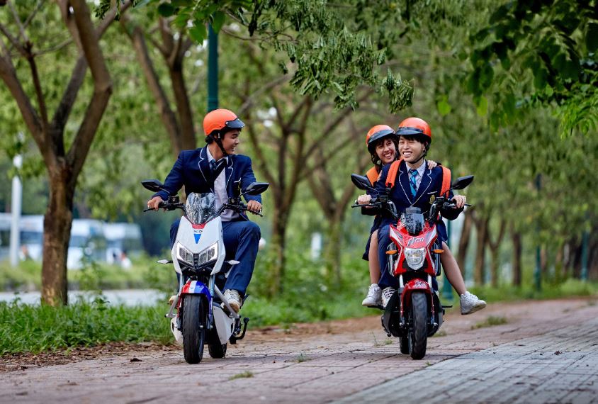 Sử dụng xe đạp điện, xe máy điện cần bảo đảm ATGT