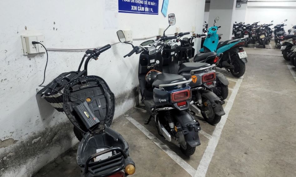 Chung cư mini cấm sạc xe điện qua đêm, bổ sung thiết bị chữa cháy