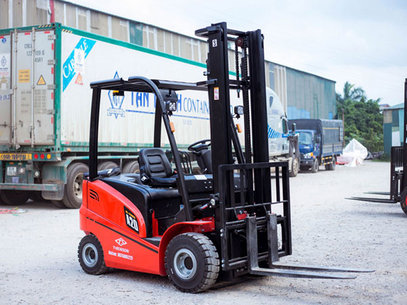 Những kinh nghiệm cần biết khi mua xe nâng điện Những kinh nghiệm cần biết khi mua xe nâng điện