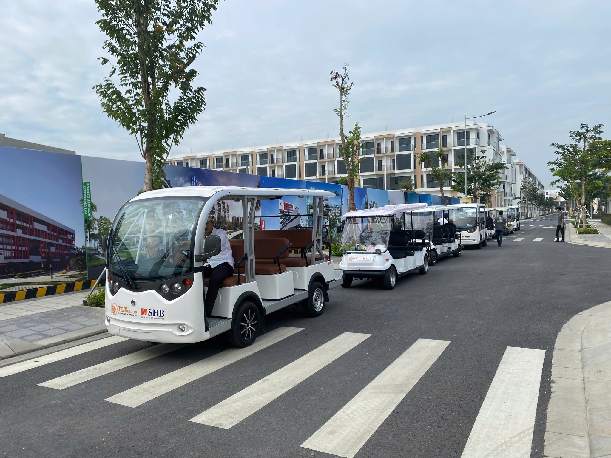 Pháp lý và giấy phép