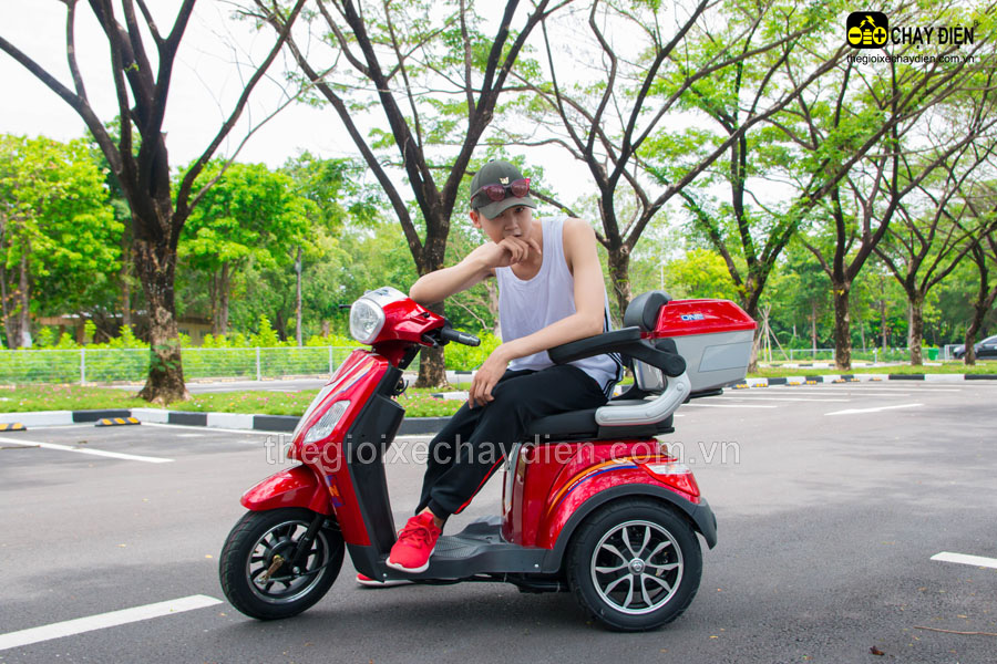 Không cân nhắc kích thước và trọng lượng xe