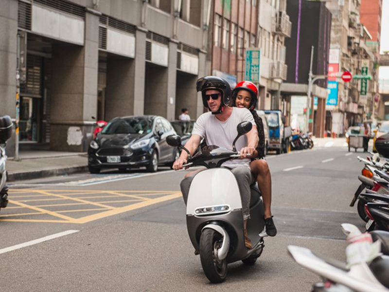 Ắc quy xe máy điện hãng Gogoro giá rẻ Ắc quy xe máy điện hãng Gogoro