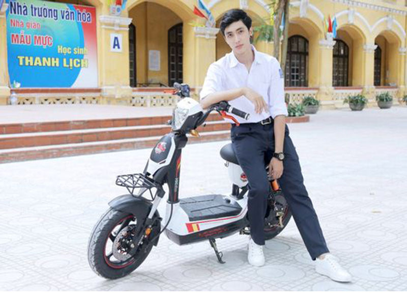 Ắc quy xe máy điện Hkbike Crazybull uy tín Ắc quy xe máy điện Hkbike Crazybull