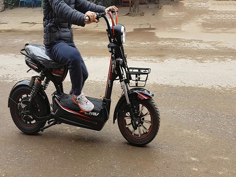 Dòng xe máy điện Hot nhất 2018 - Siêu phẩm CMV 136 Active có đáng tin cậy ưu chuộng Dòng xe máy điện Hot nhất 2018 - Siêu phẩm CMV 136 Active có đáng tin cậy ưu chuộng