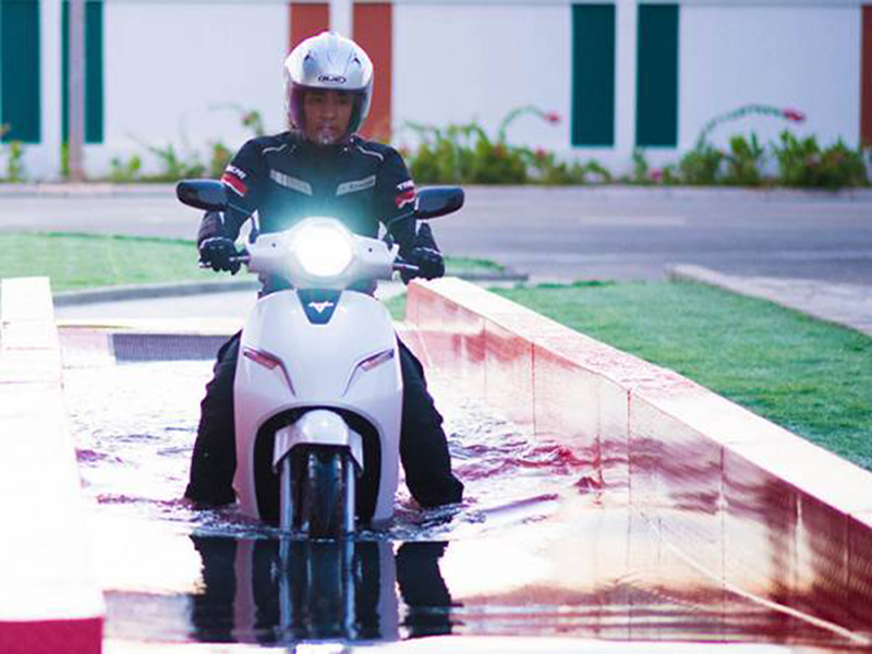 Các đối thủ của xe máy điện Vinfast êm ái Các đối thủ của xe máy điện Vinfast
