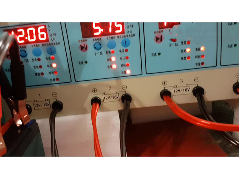 Hướng dẫn chi tiết máy sạc xả CD5F và phục hồi ắc quy 5 ngăn 3 đến 200AH uy tín Hướng dẫn chi tiết máy sạc xả CD5F và phục hồi ắc quy 5 ngăn 3 đến 200AH