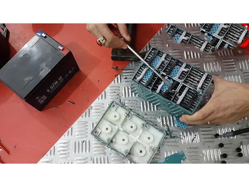Bên trong lõi ắc quy thường có những gì? uy tín Bên trong lõi ắc quy thường có những gì?