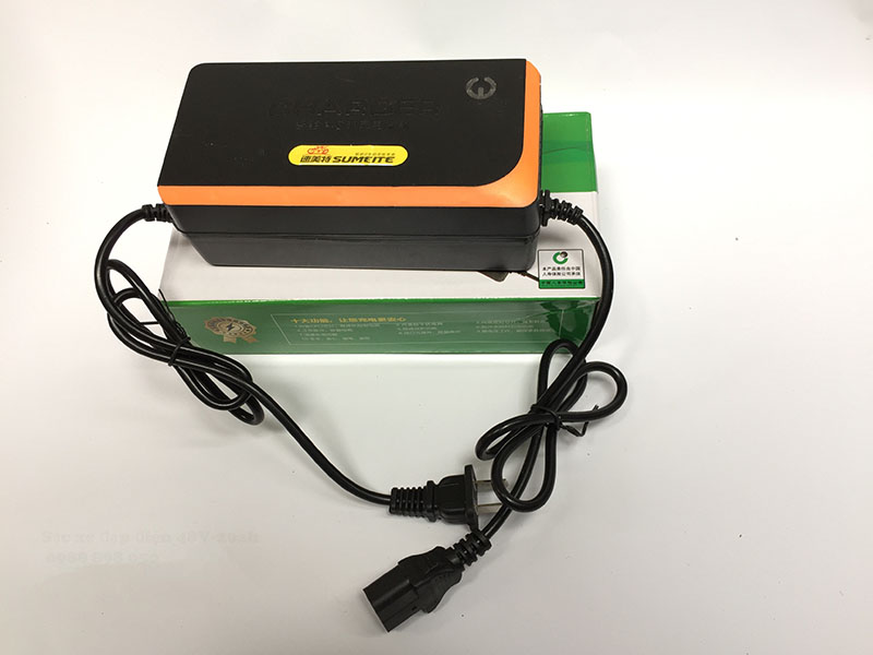 Hướng dẫn thay dây bộ sạc xe điện từ zắc vuông sang zắc tròn đảm bảo Hướng dẫn thay dây bộ sạc xe điện từ zắc vuông sang zắc tròn