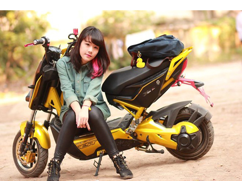 Với xe Xmen 5 bình làm sao thay ắc quy cho chuẩn 