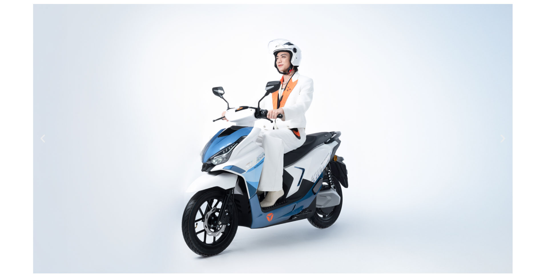 Xe máy điện YADEA VELAX SOOBIN