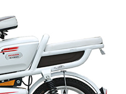 Yên sau Xe đạp điện Honda A6 Plus với thiết kế hiện đại
